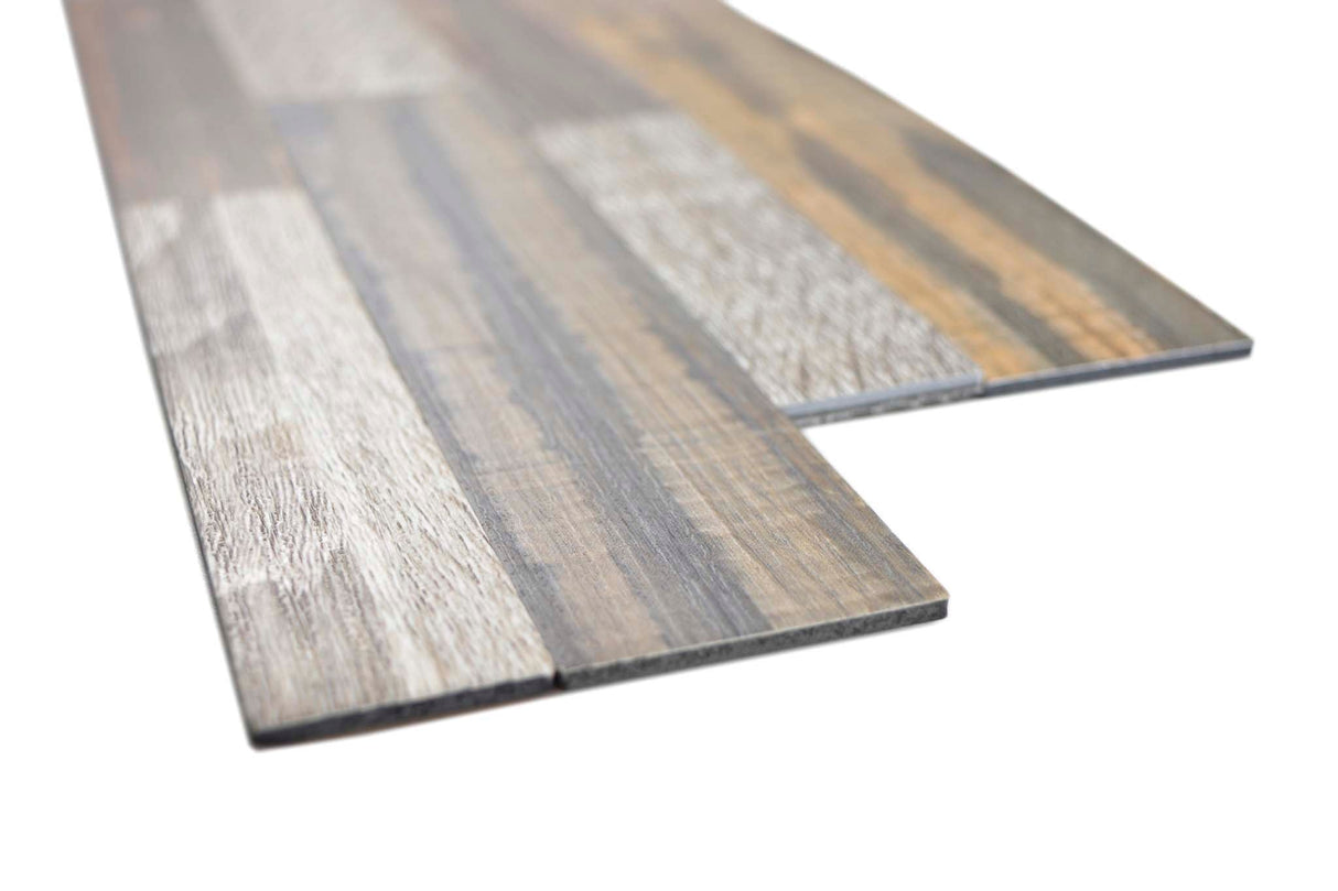 Självhäftande väggpanel Brun Nynäshamn - 032 | 610x152x5mm. Säljs styckvis.