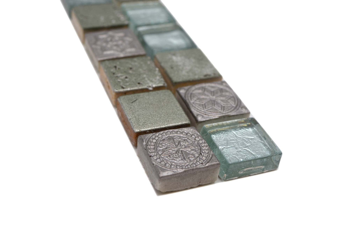 Bård (Kakel) Silver Markaryd - 060 | 23x23x8mm. Säljs styckvis.