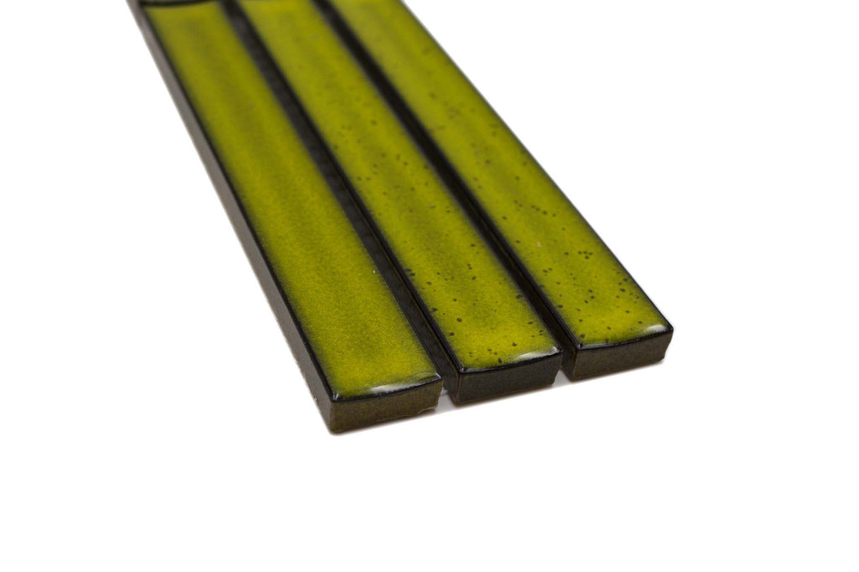 Bård (Kakel) Grön Markaryd - 065 | 20x145x7,5mm. Säljs styckvis.