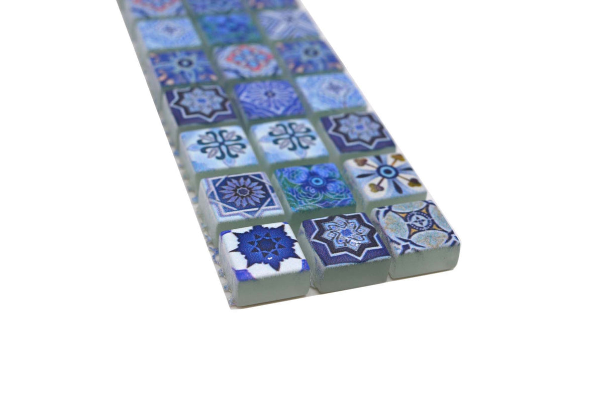 Bård (Kakel) Blå Markaryd - 028 | 15x15x8mm. Säljs styckvis.