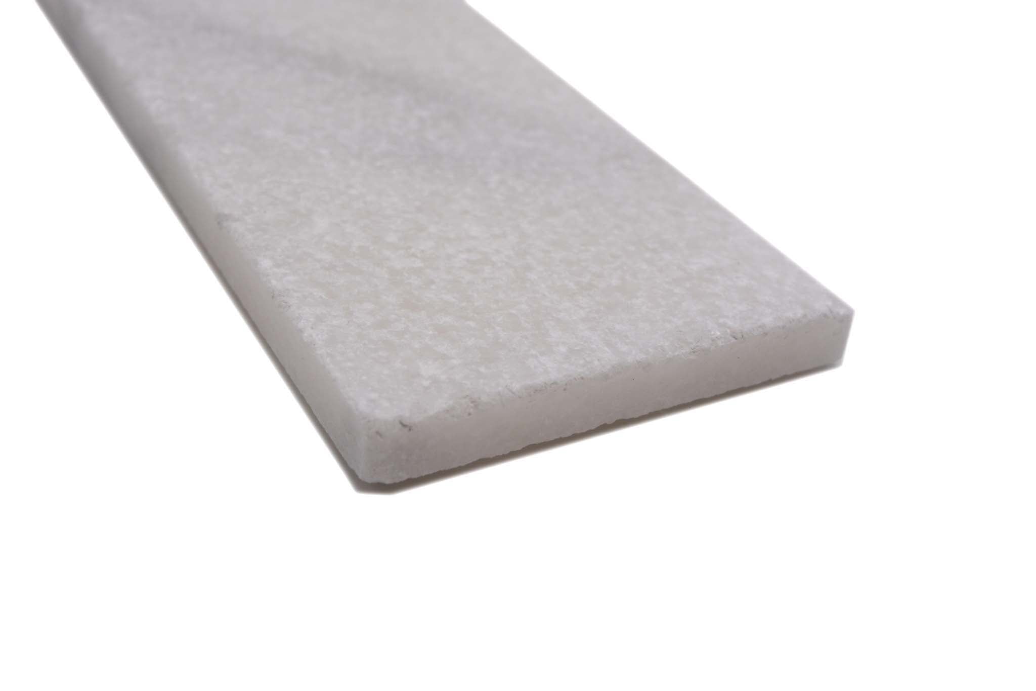 Sockel Vit Östhammar - 008 | 406x70x12mm. Säljs styckvis.