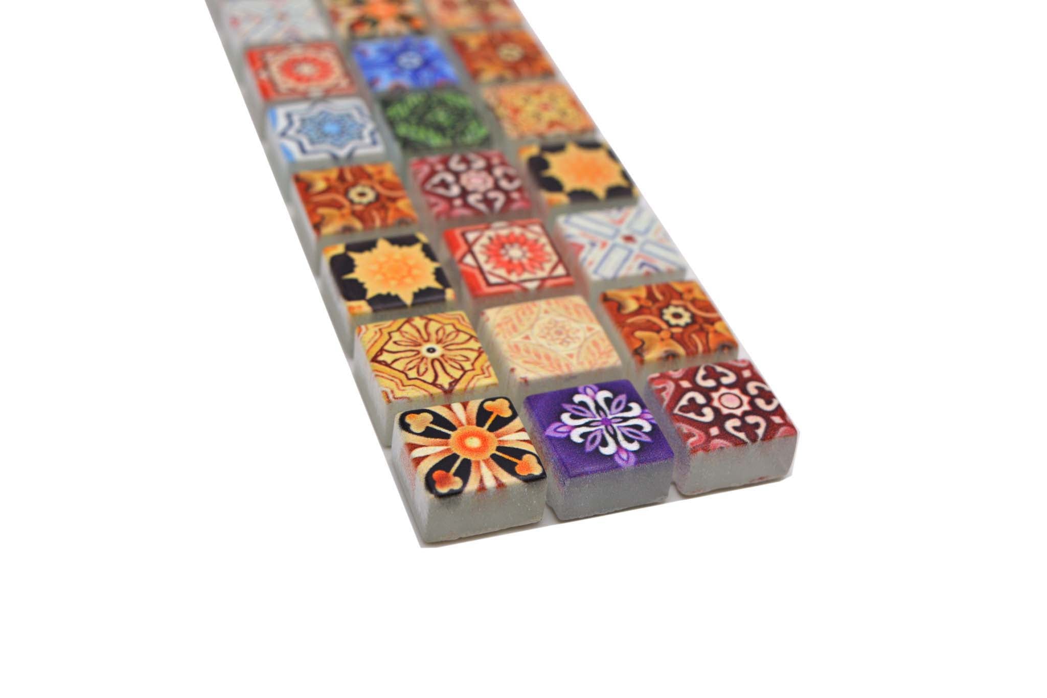 Bård (Kakel) Flerfärgad Markaryd - 029 | 15x15x8mm. Säljs styckvis.